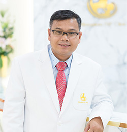 昆南山教授-胚胎学家-泰国千禧生殖中心